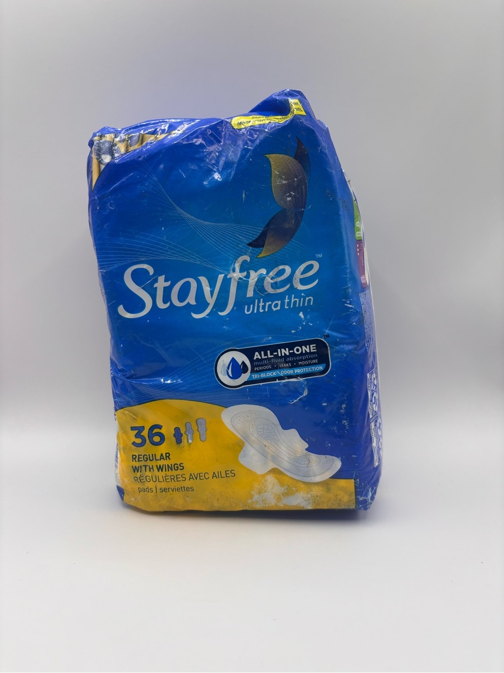 Stayfree Ultra Thin Regular Pads with Wings - Blue